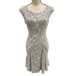 Maggy London Gray and Cream Patterned Dress